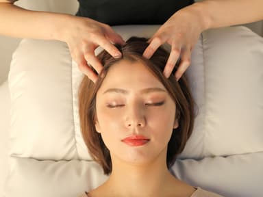 脳の凝コリを癒すヘッドスパ
