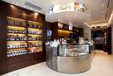 リンツ ショコラ カフェ 渋谷店　1階