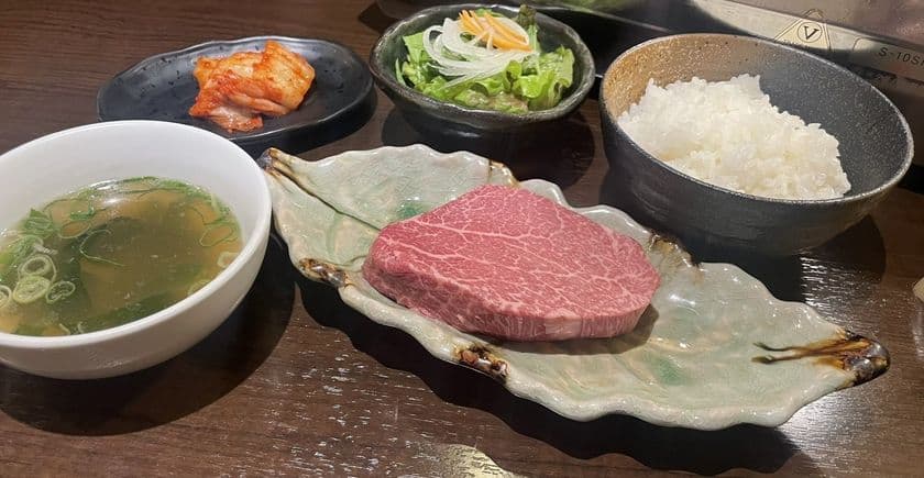 物価高の節約思考で美味しいプチ贅沢がブームに　
ほぼ原価！希少部位「米沢牛シャトーブリアン」の贅沢ランチ　
2/17提供開始