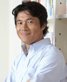 浜口 隆則氏