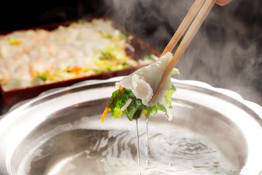 福岡・中州の料亭「日本料理てら岡」、
自家製ふぐ魚醤ポン酢で食べる
「虎ふぐびっくりしゃぶ」を提供開始