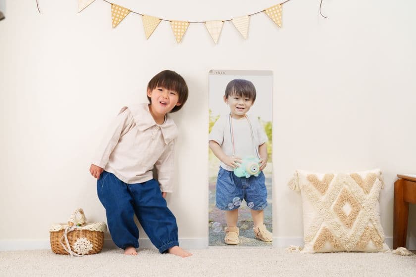 赤ちゃんの成長記録をほぼ等身大で残せる！
「Photo Growth(フォトグロース)」が4月17日(水)より発売