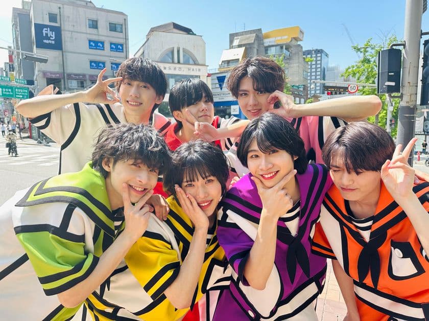 【MUSIC ON! TV（エムオン!）】
「チグハグ」が大ヒットの7人組ボーイズグループ
THE SUPER FRUIT(スパフル)
自身初となる韓国でのバスキング挑戦に密着！
エムオン!で7/30(火)夜10時～放送！
プレゼントキャンペーンも実施決定！