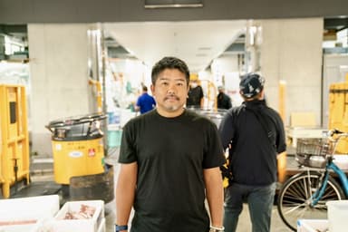 日紫喜 智