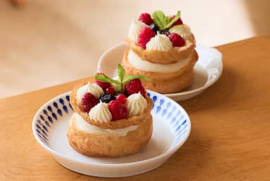 【セルクルファクトリー】「ベリーベリーシュークリーム」