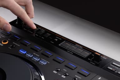 ドラムパートを自在に操り、新たな楽曲が創作できるGROOVE CIRCUIT機能