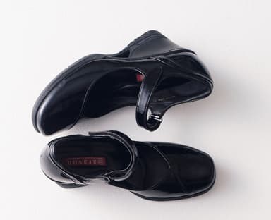 ニューバランス アラヴォンシリーズ 1068　