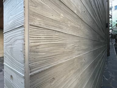 立体感ある木目模様(コンクリート施工例)