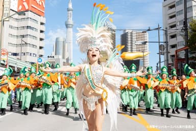 浅草サンバカーニバル1