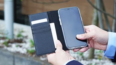 上質な質感の手帳ケース02