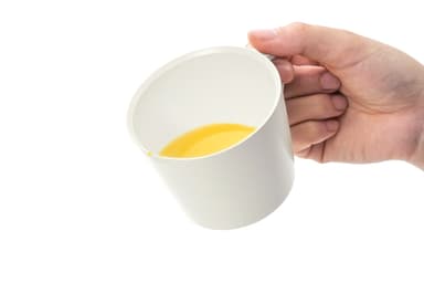 注ぎ口の外側に特殊スリット構造を採用