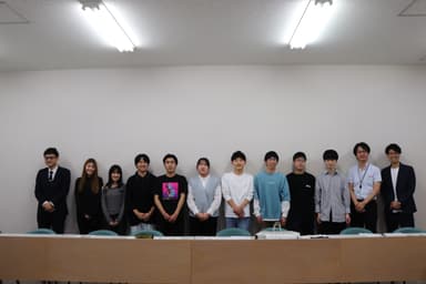 顔合わせミーティング集合写真