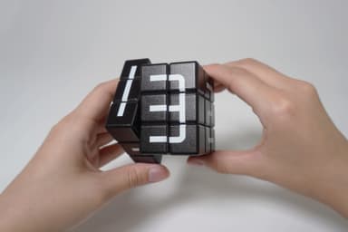 モジキューブ　黒