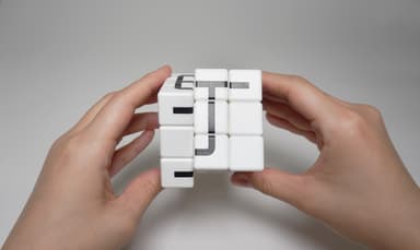モジキューブ　白