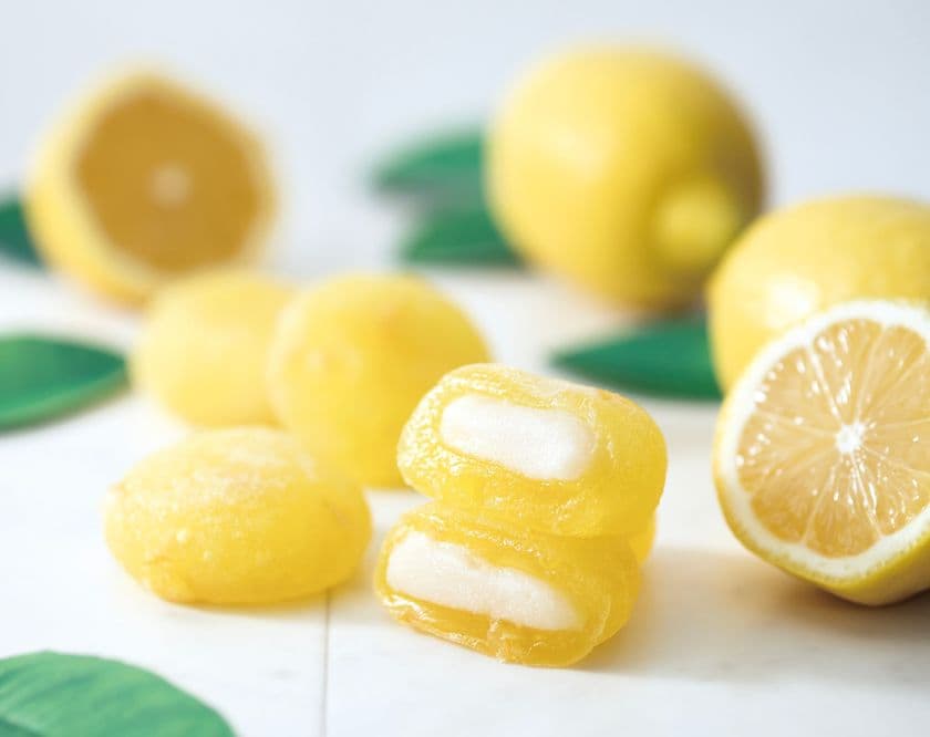 ぷるぷる食感と爽やかなレモンの香りが夏に大ヒット！
新感覚和菓子「生きぶなレモン」販売好調のお知らせ