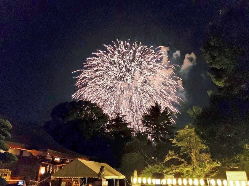 茨城県つくば市「千勝神社」　
8月15日夏まつり慰霊打ち上げ花火の
クラウドファンディングを開始