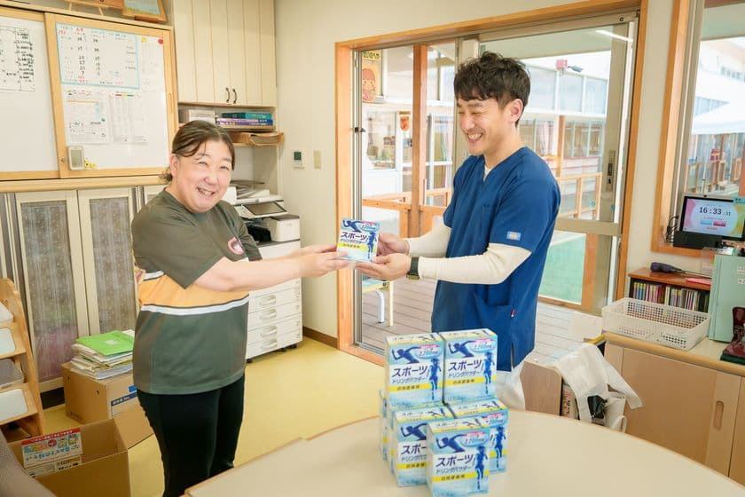 熱中症から地域の子供達を守るため
小野市の治療家が市内の全保育園に経口補水液を寄付