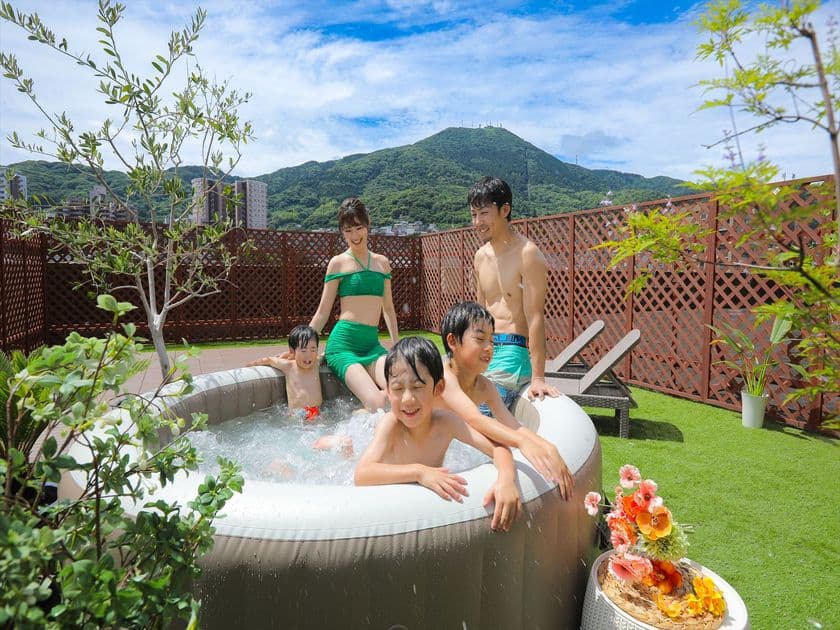 北九州・千草ホテルに“皿倉山を望む絶景ジャグジー”がオープン！
屋上で過ごす、家族と、恋人と、とっておきのひとときを