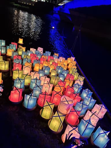 按針祭灯籠流し