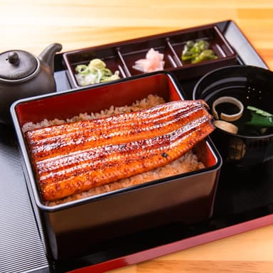 上 梅 鰻重 1&#44;900円 (税込)