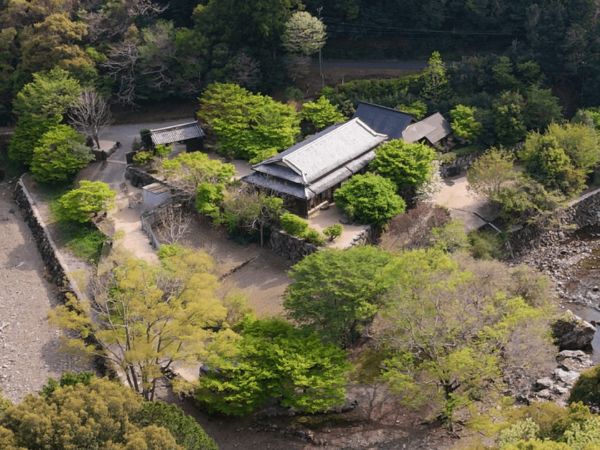 伊勢神宮の神域に佇む数寄屋「洗心荘」
レンタル及び伊勢の工芸体験プログラムサービス開始