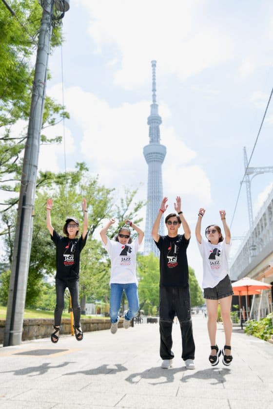 すみだストリートジャズフェスティバル 2025
　恒例のオリジナルTシャツが完成！
15周年記念回のテーマ『すみだ推し』がコンセプト