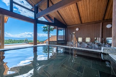 展望露天風呂「雲の助」