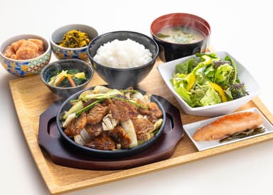 じっくりたれ漬け豚しょうが焼き定食(イメージ)