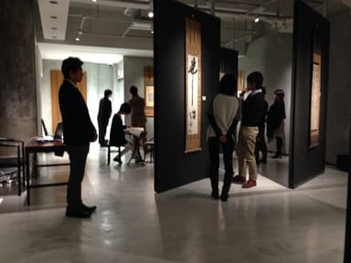 加島美術 店内