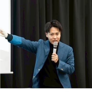 写真(講演中)