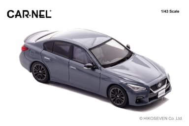 1/43 日産 スカイライン 400R “Carbon Exterior Package” (V37) 2020 Slate Grey：右前