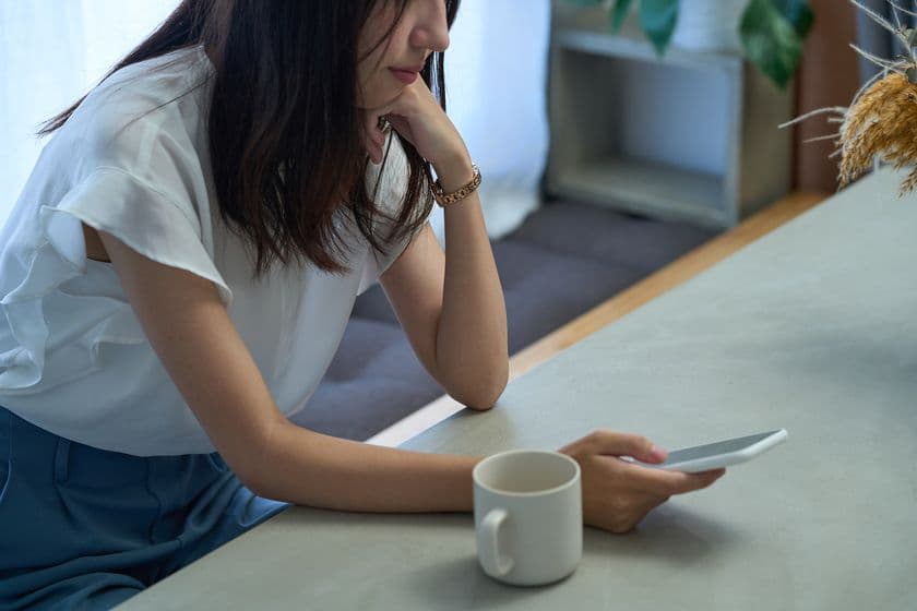 オールアバウト、FCNTが生活者1000人調査、
“ヒヤリ体験”から見えた「“スマホの災難”白書2025」を発表