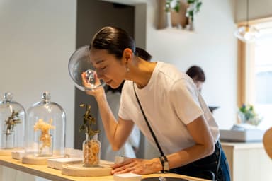 お守り香水作り体験の様子8
