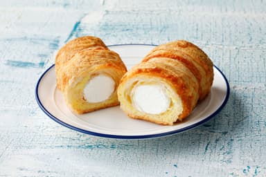 パイコロネ(塩バニラホイップ)　おわら風の盆牛乳入り