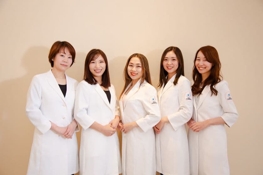 治療院・美容サロンの収益を変える新モデル　
美容薬剤師協会が手がける「美容薬局(R)オンライン」始動