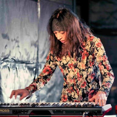 TOSHI