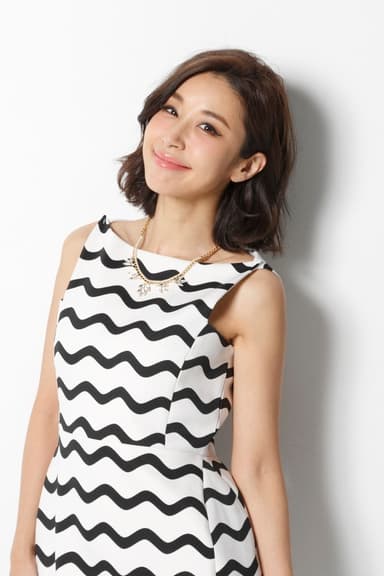 鈴木紗理奈さん
