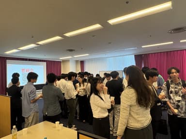 懇親会風景