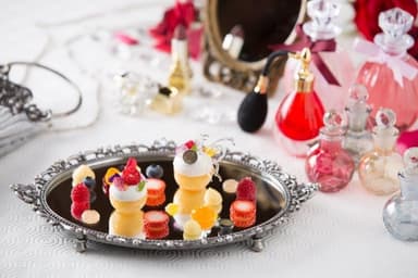 香りも楽しむ‘ボンボンバル’