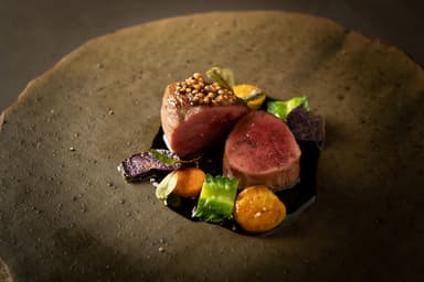 八ヶ岳産鹿肉の炭火焼き