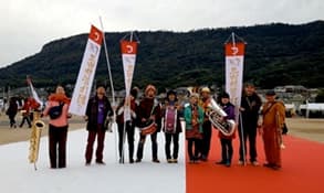 2013年　現代源平屋島合戦絵巻（後の集合写真）　香川県／高松市／屋島