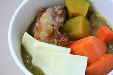 ポテサラ(挽肉のカレーソース)