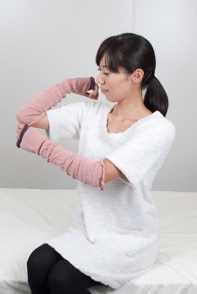 着用_リストウォーマー(ロング)