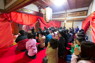 祈祷の様子2