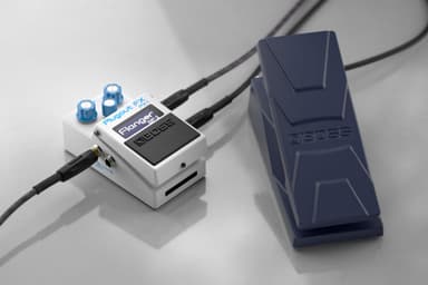 『PX-1』エクスプレッション・ペダルとの接続
