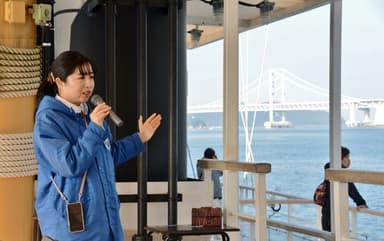 鳴門海峡の遊覧船で唯一！船上ガイドが全便常駐