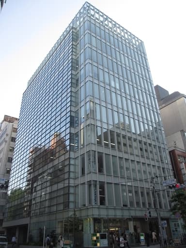 FORECAST新宿AVENUE(ビル画像正面)