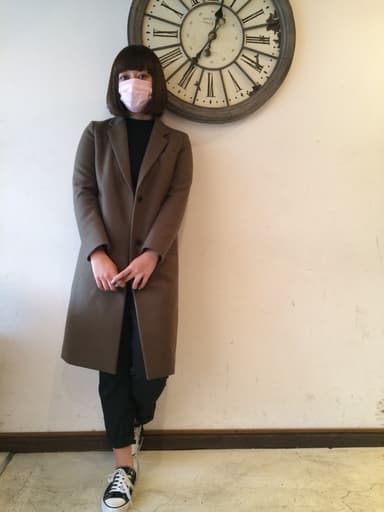 うすピンクのマスク着用