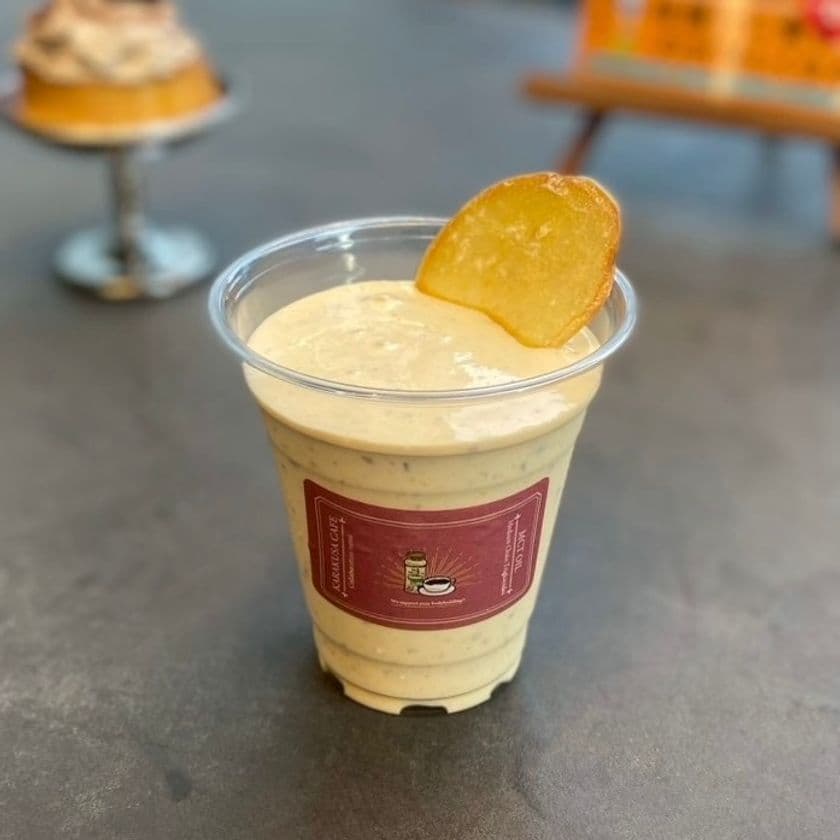 日本体育大学の学食「KARAKUSA CAFE」で
秋限定のMCTオイルを使った脂肪燃焼メニューがスタート！