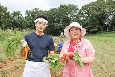 本多 勝彦氏と由井 寅子代表